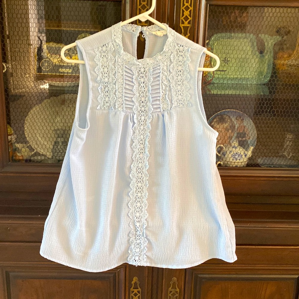 Cute light blue sleeveless top size L
